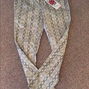 Snakeprint Jeans